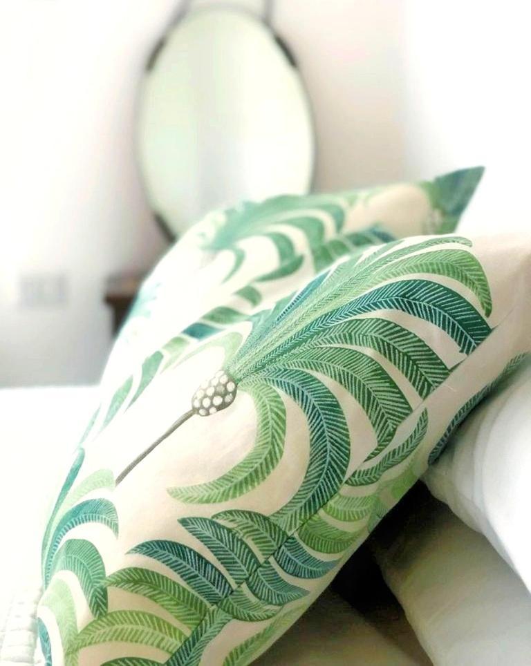 Elicriso Suites Yenne กาญารี ภายนอก รูปภาพ